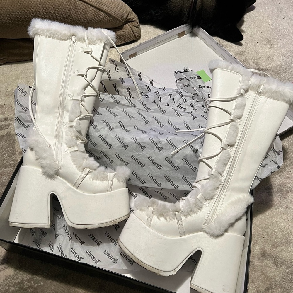 demonia pure vigilance platform furry boots white
